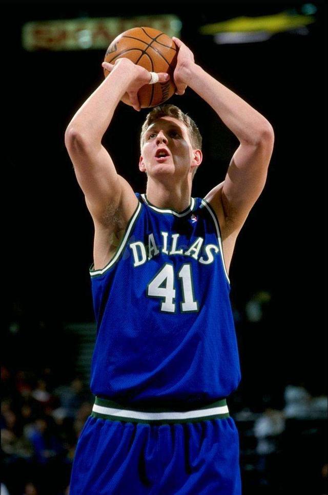 乐动体育-关于诺维茨基将执教青年队职业生涯迎新转折的信息